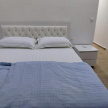 Spacious Apartment Near The Beach Sarandë Exterior foto